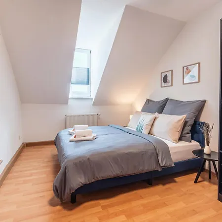 Grosszuegiges - Zentral - Kueche - Familienfreundlich 公寓