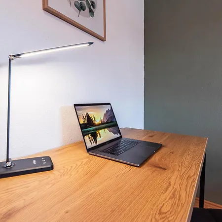 Grosszuegiges - Zentral - Kueche - Familienfreundlich شقة *