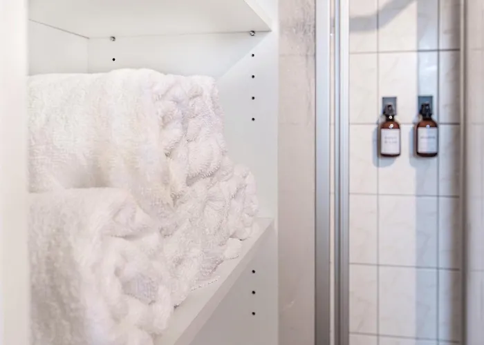 Grosszuegiges - Zentral - Kueche - Familienfreundlich 公寓 *