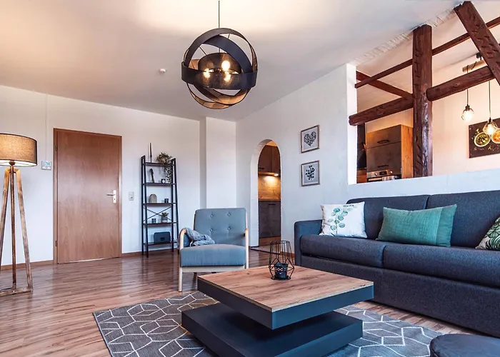 Grosszuegiges - Zentral - Kueche - Familienfreundlich *